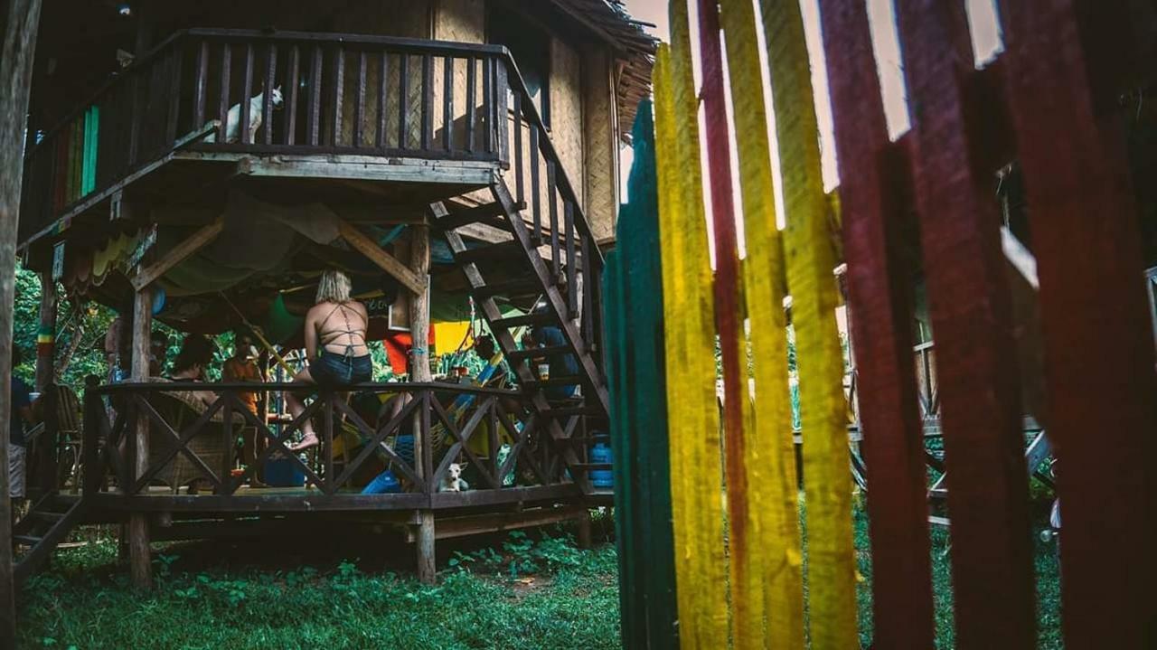 Rasta Family House Hotel El Nido Eksteriør billede